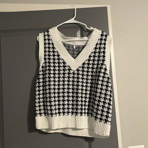Houndstooth Vest